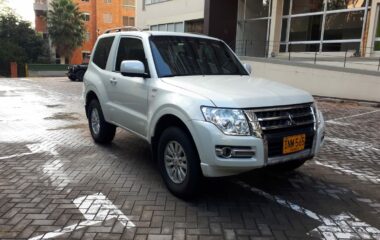 Mitsubishi Montero Hard Top