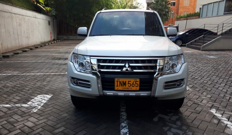 Mitsubishi Montero Hard Top lleno