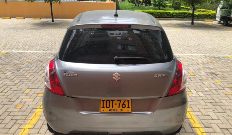 Suzuki Swift lleno